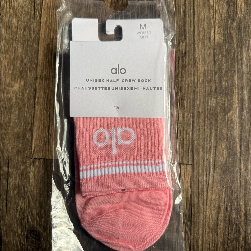 ALO Yoga Coral Unisex Half-Crew Socks
